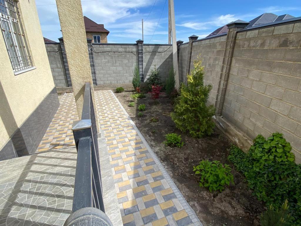 Aikol Guesthouse Privokzalnoye المظهر الخارجي الصورة