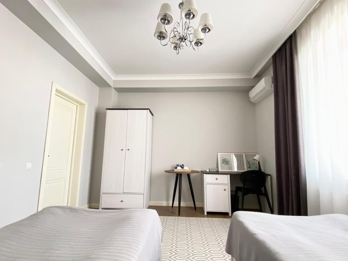 Aikol Guesthouse Privokzalnoye المظهر الخارجي الصورة